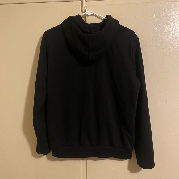 Puma pocketed sweatshirt hoodie size large. Worn 1X. Cut tag off. Always do this - Picture 3 of 4